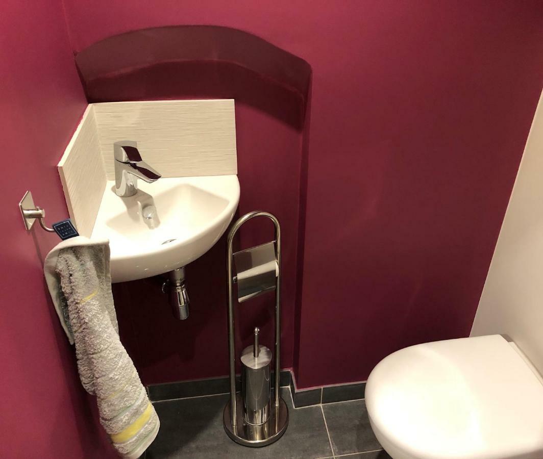 Appartement Versailles Quartier Notre Dame Au Pied Du Chateau Avec Parking Exterior foto